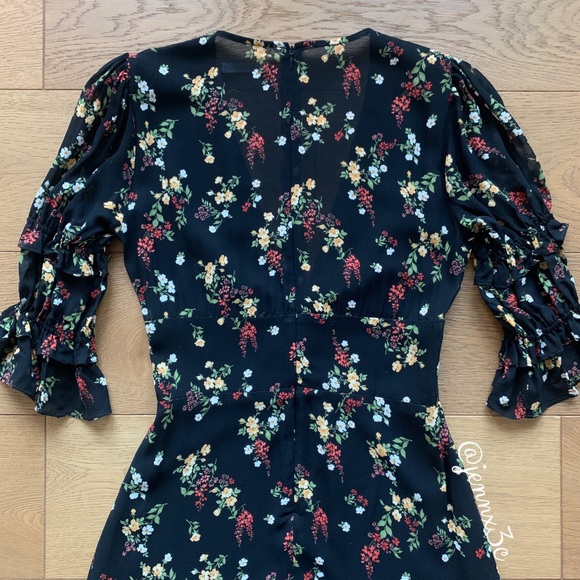 ❌[SOLD]❌Reformation Laurelei Dress || Vionnett - Picture 11 of 16